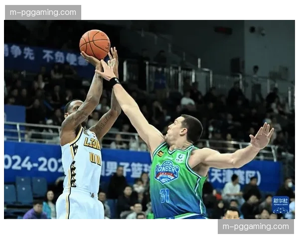 浙江广厦对阵天津先行者豪取五连胜，胡金秋单节18分统治内线